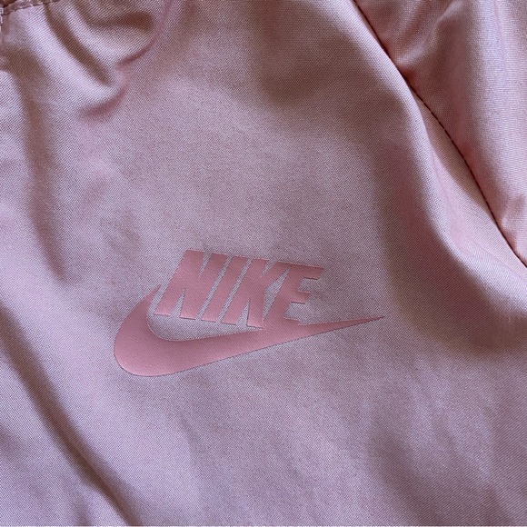 Nike Light Pink Windbreaker Jacket Size M - Picture 11 of 11
